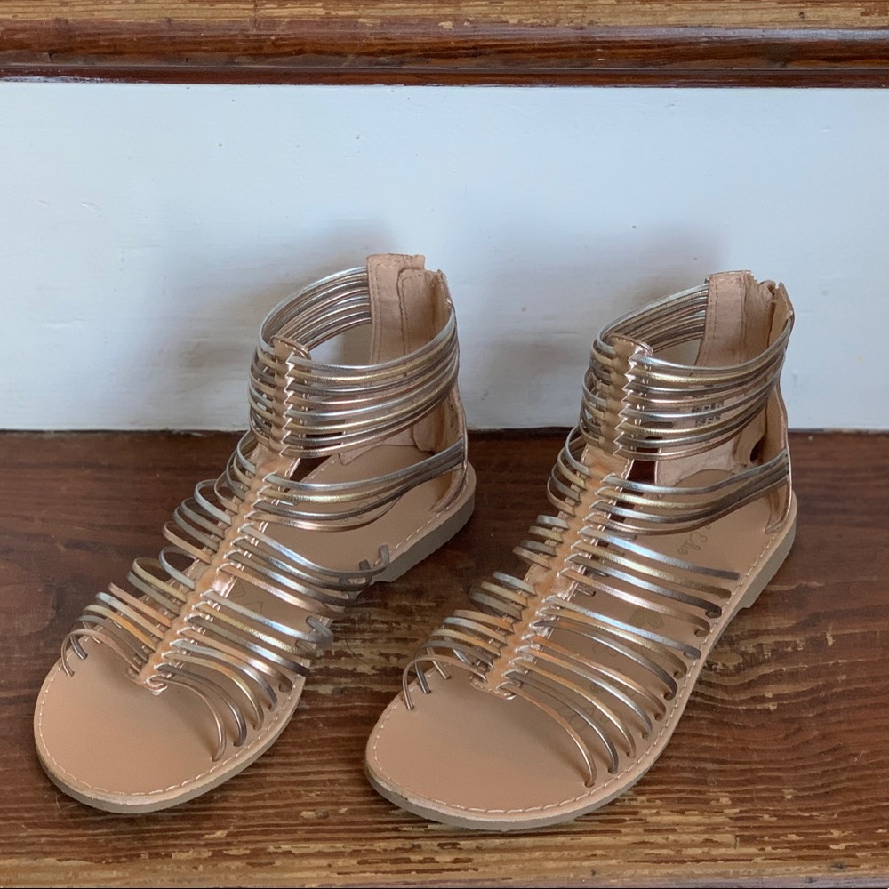 Girls size 4 metallic gladiator sandal